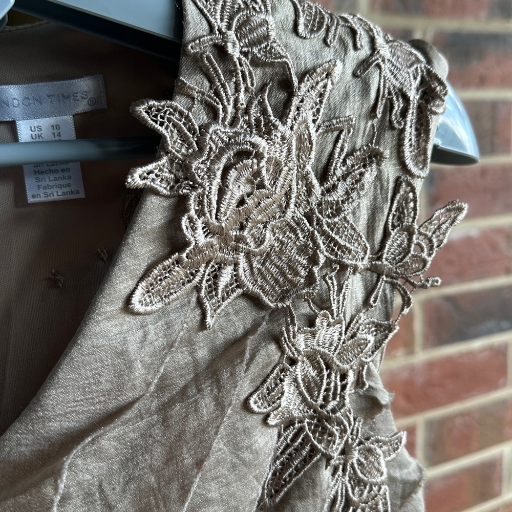 Beautiful London Times champagne Lace Mini Cocktail Dress - Picture 10 of 12